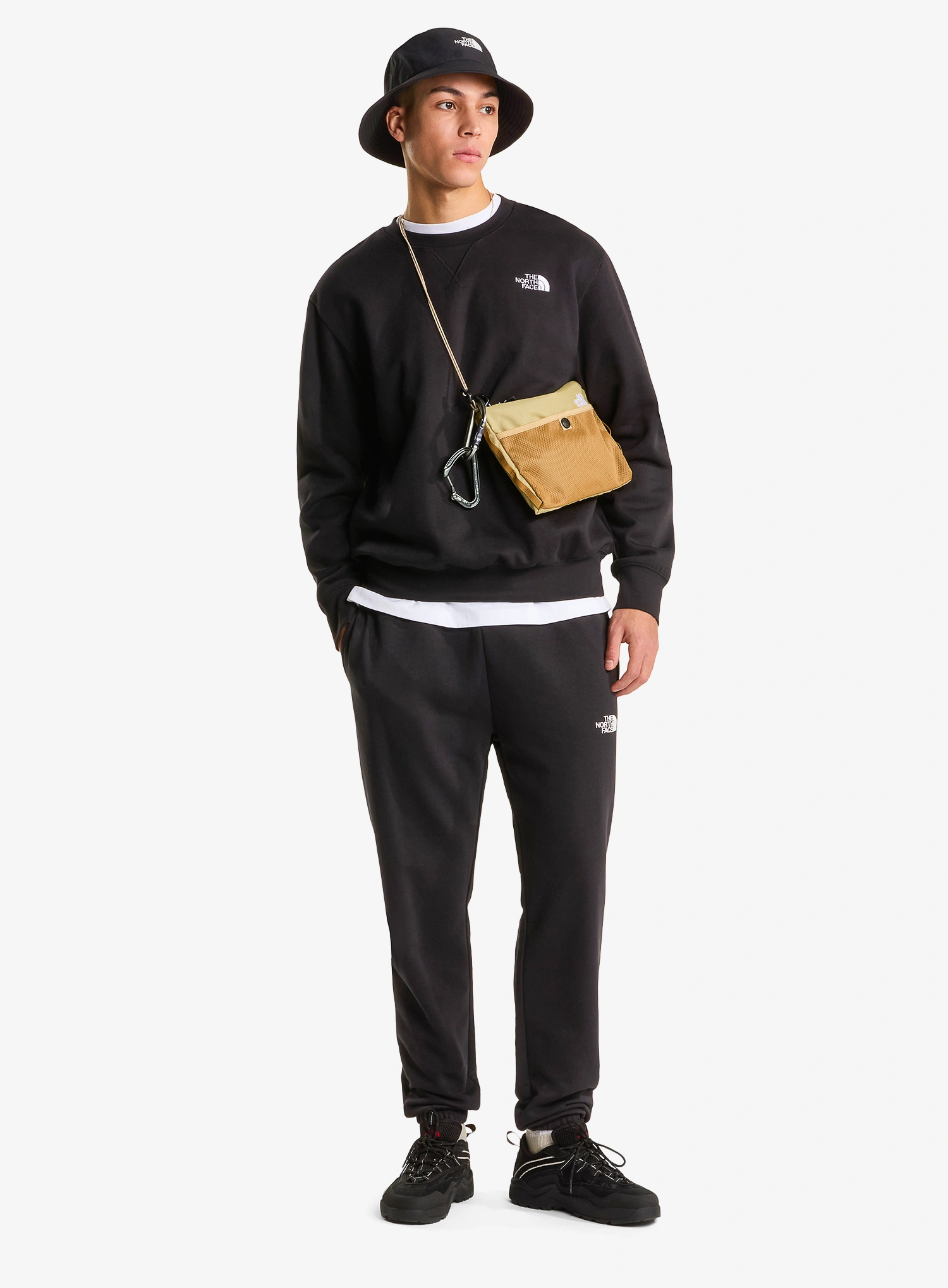 Mikina bez kapuce The North Face Essential Relaxed Crew - tnf black