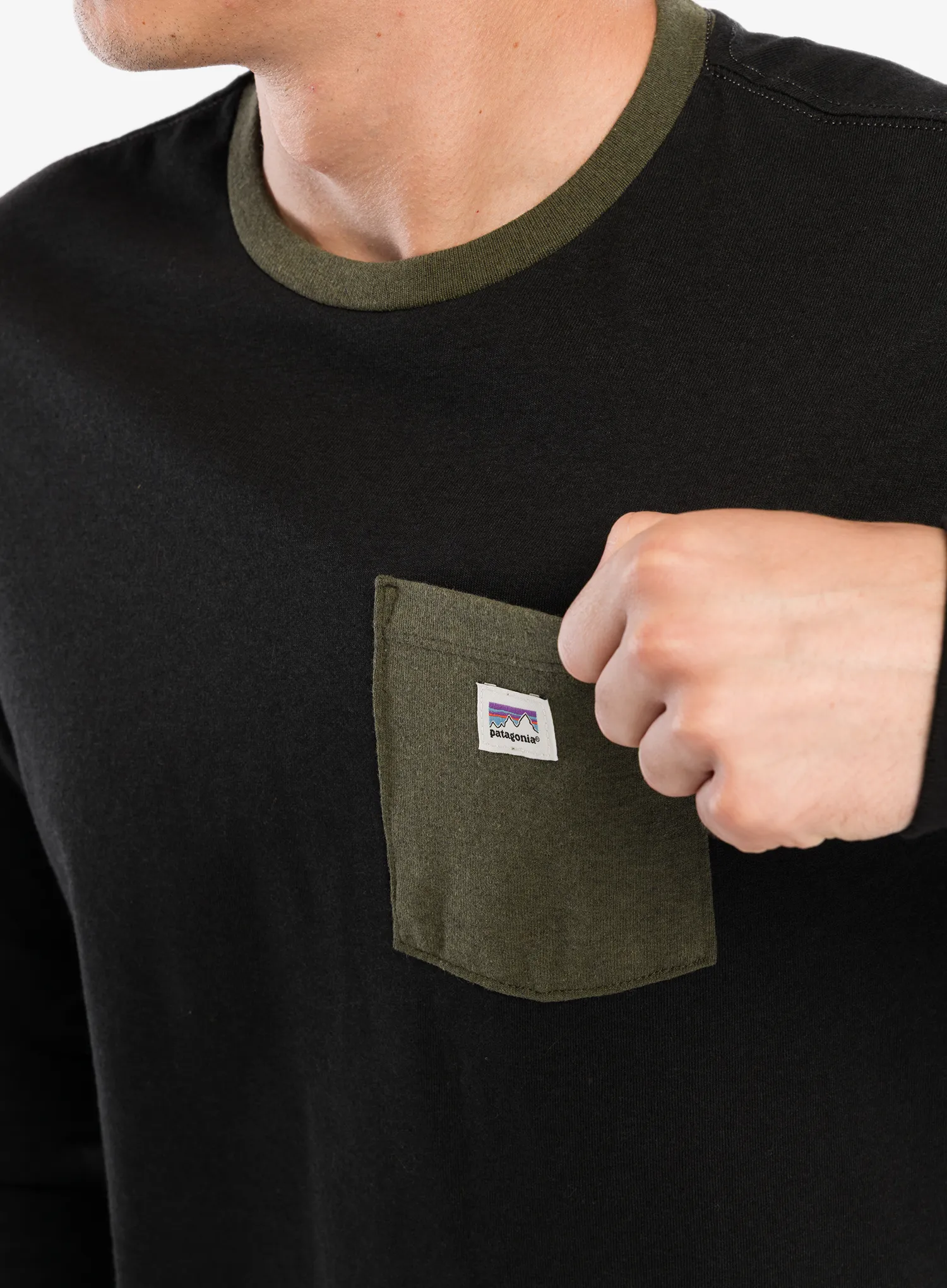 Mikina Patagonia L/S Shop Sticker Pocket Responsibili-Tee - black/basin green