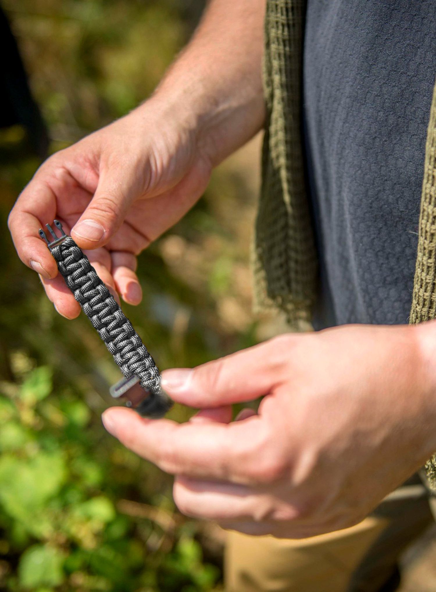 Náramek Helikon-Tex Survival Bracelet - Paracord - black