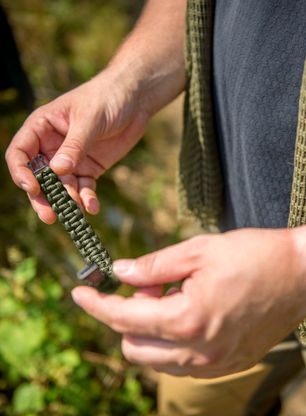 Survivalowa náramka Helikon-Tex Survival Bracelet - Paracord - olive green