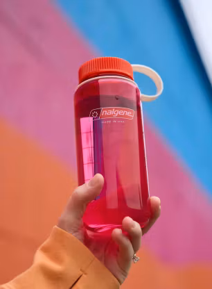 Turistická láhev Nalgene 16 oz Wide Mouth Thrill and Motion (473 ml) - fuchsia purple with flame