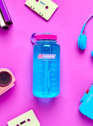 Turistická láhev Nalgene Sustain Wide Mouth 32 oz (946 ml) - surfer