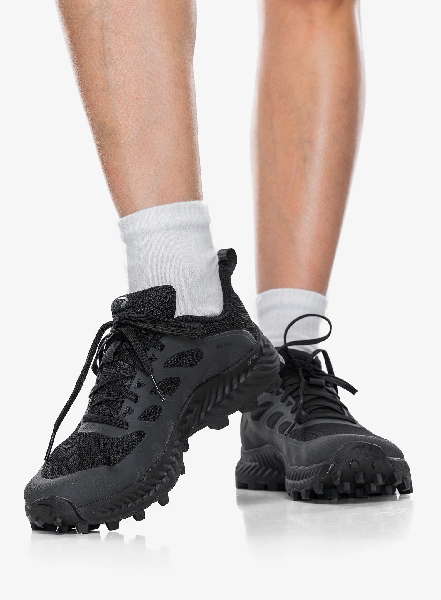 Dámské trailové boty Inov-8 MudTalon Precision - black