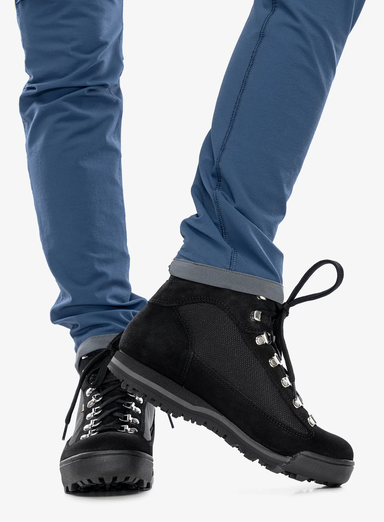 Trekové boty dámské AKU Ultra Light GTX - black/black