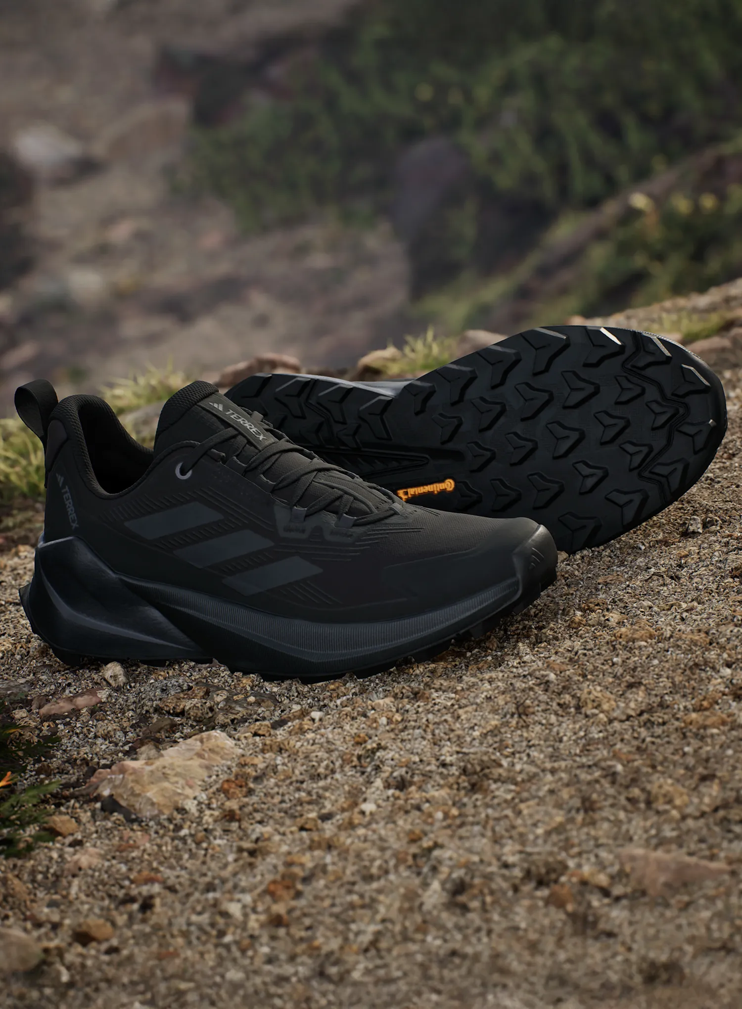 Nízké turistické boty dámské adidas TERREX Trailmaker 2 - core blk/grey four/colleg gold