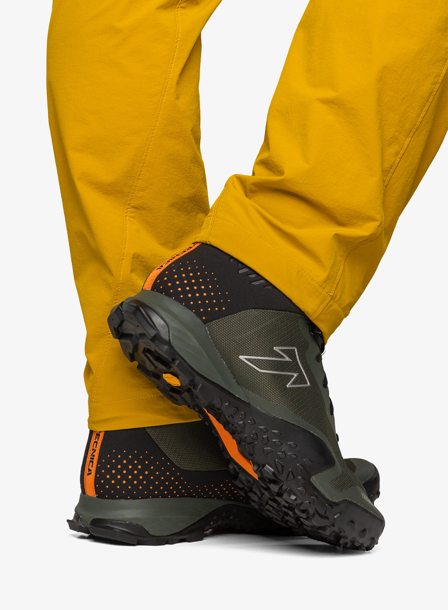 Turistické boty Tecnica Magma 2.0 S MID GTX - night giungla/dusty lava