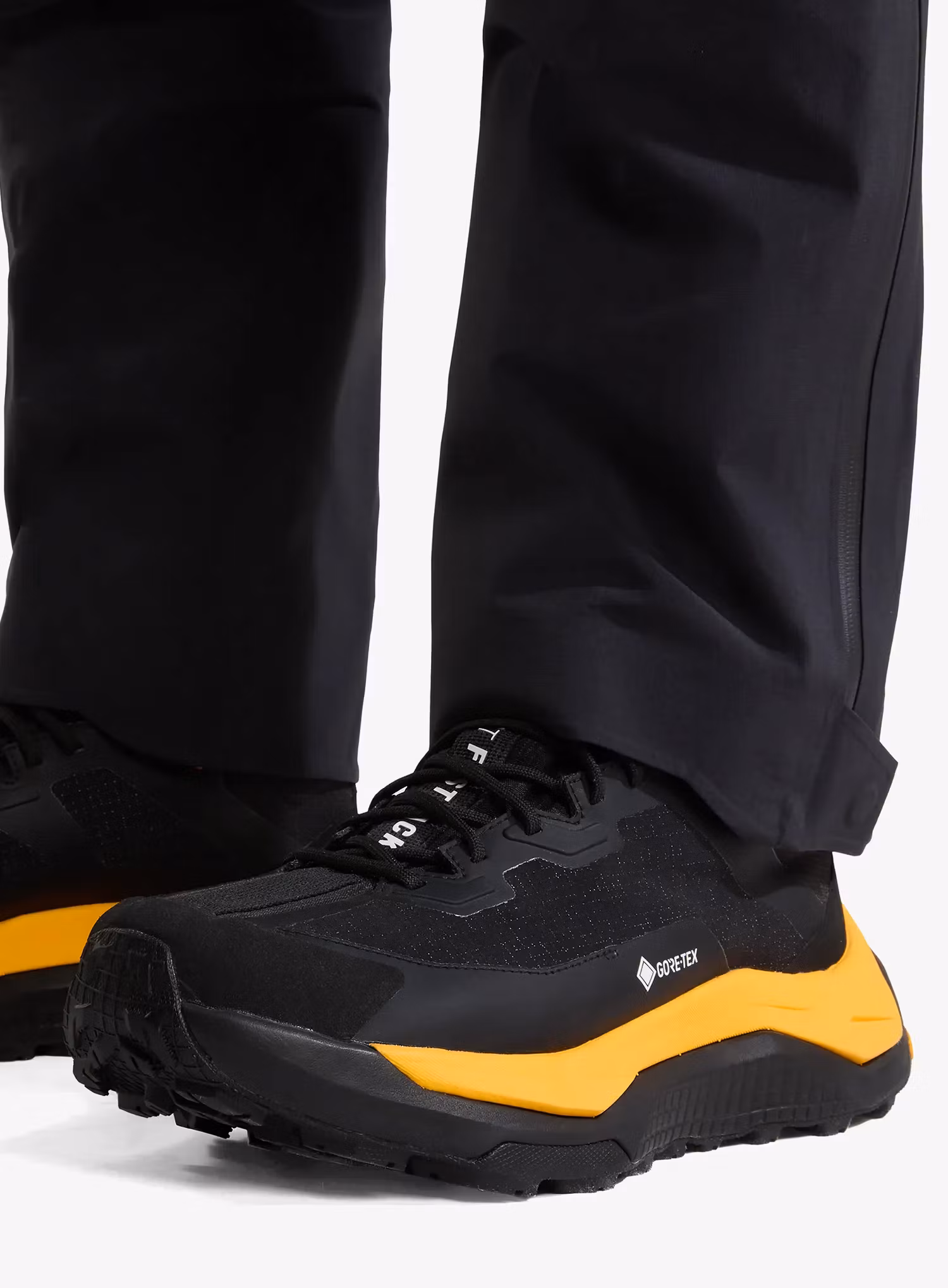 Turistické boty The North Face Summit Fastpack GTX - tnf black/summit gold