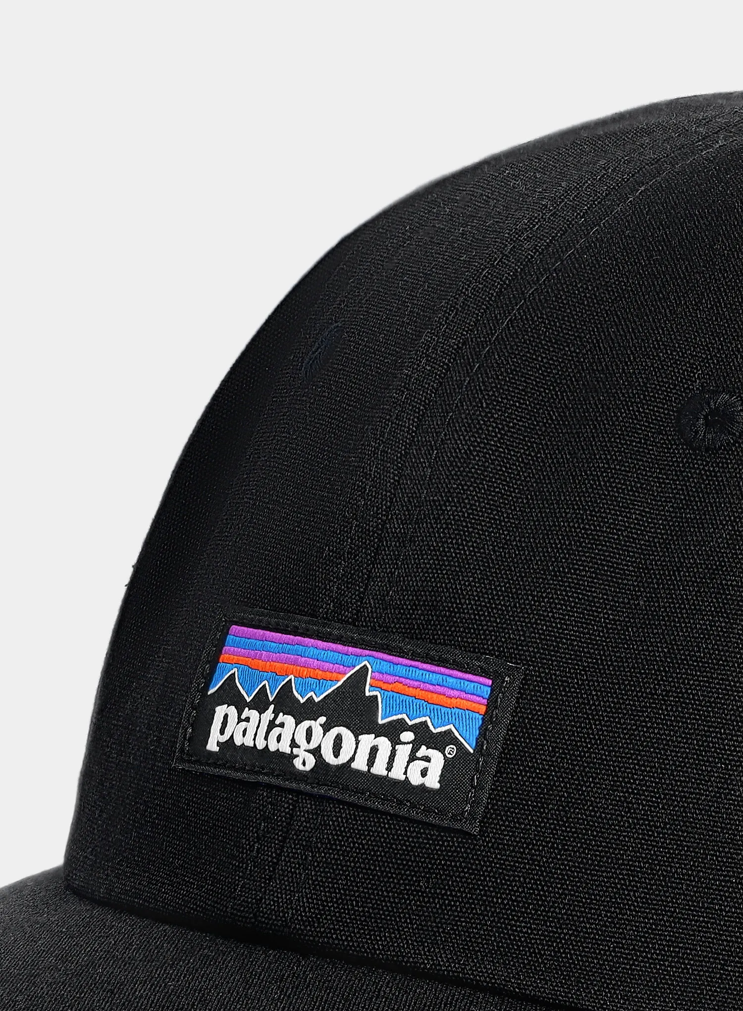 Kšiltovka Patagonia P-6 Label Trad Cap - black