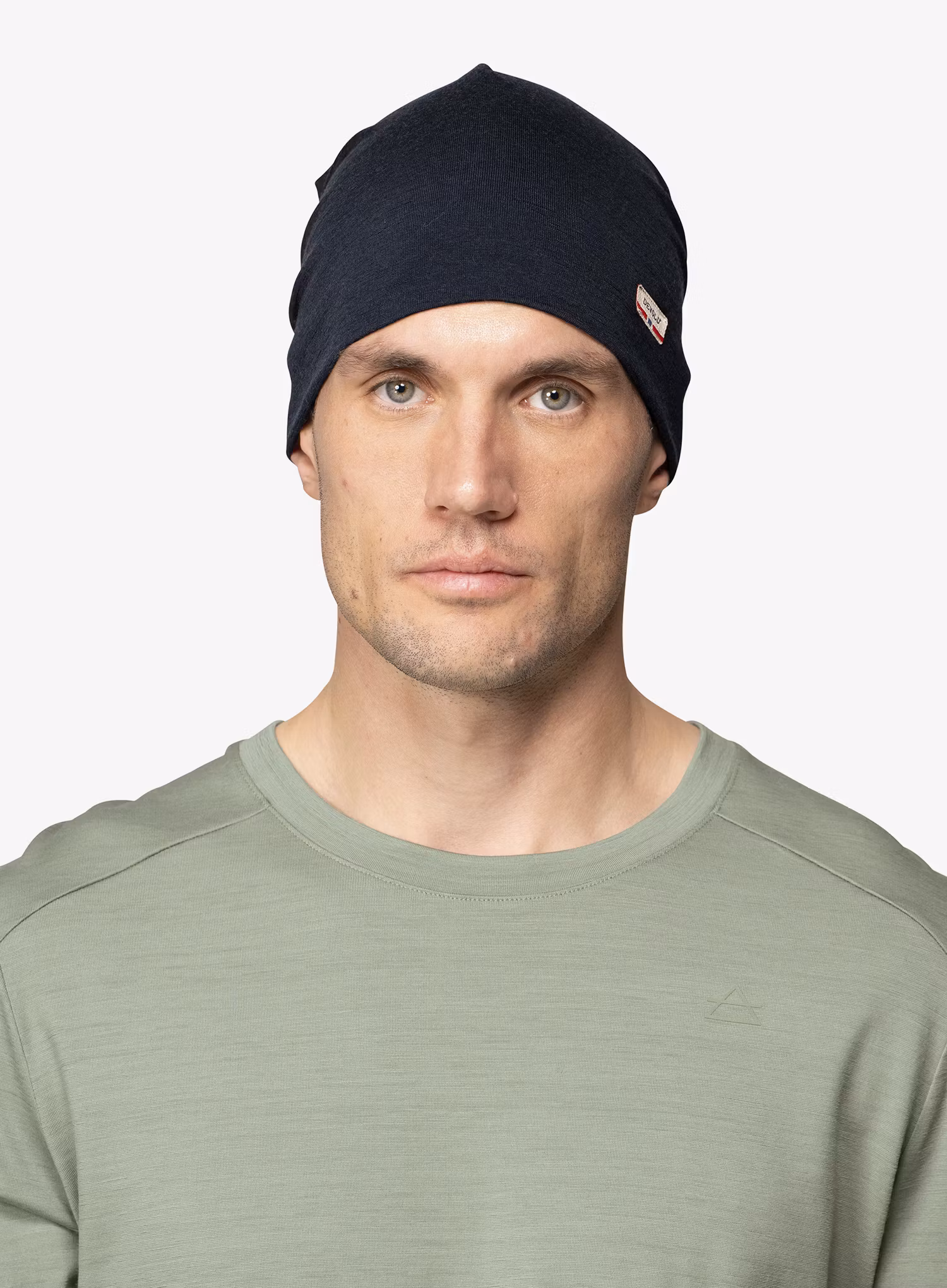 Funkční čepice Devold Breeze Plus Merino 200 Beanie - ink