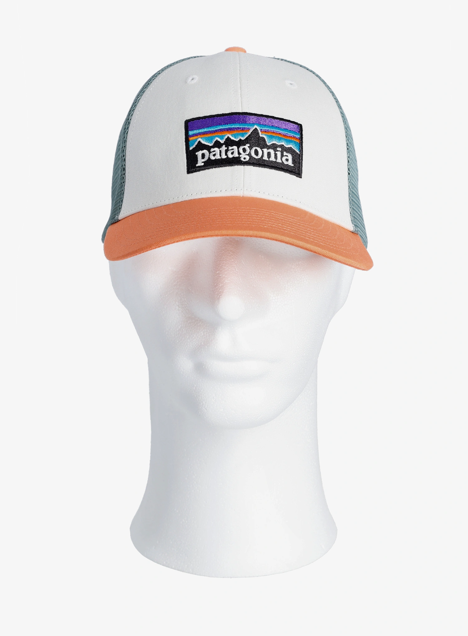 Kšiltovka Patagonia P-6 Logo LoPro Trucker Hat - white w/peach sherbet