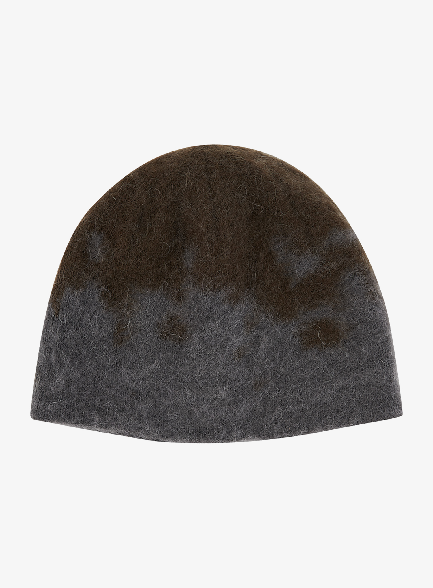 GramicciMohairSplatterBeanie_slatesplatter_fw26_195612751515_014.webp