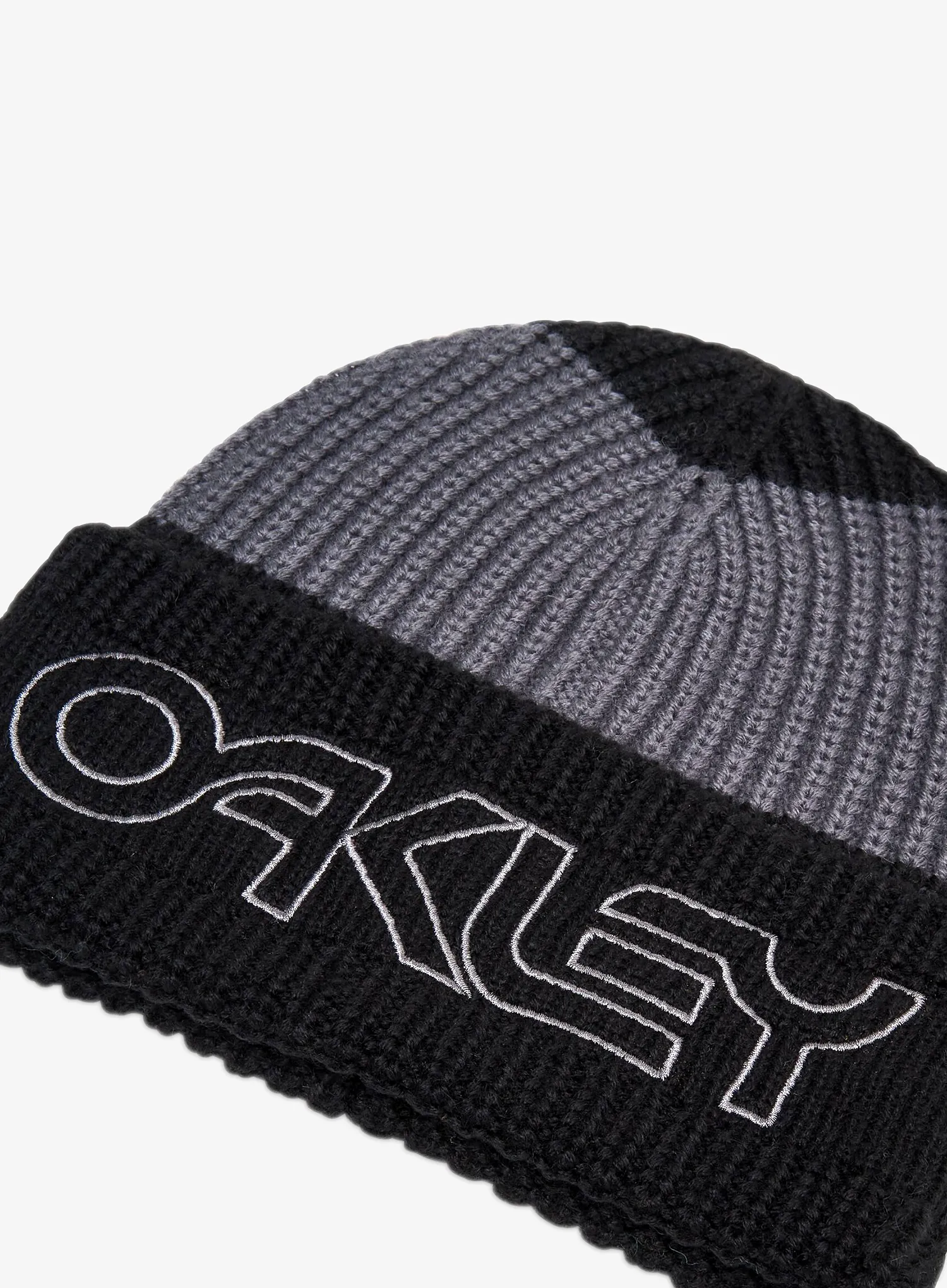 Zimní čepice Oakley Tnp Deep Cuff Beanie - blackout