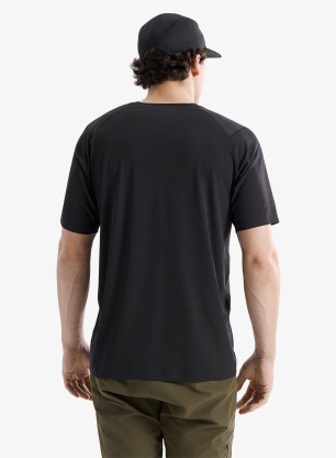 Běžecké tričko Arcteryx Cormac Crew SS - black