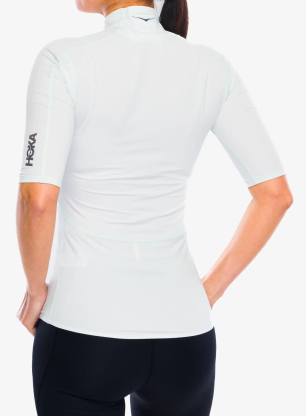 Běžecké tričko dámské Hoka SkyBreeze Short Sleeve - tundra