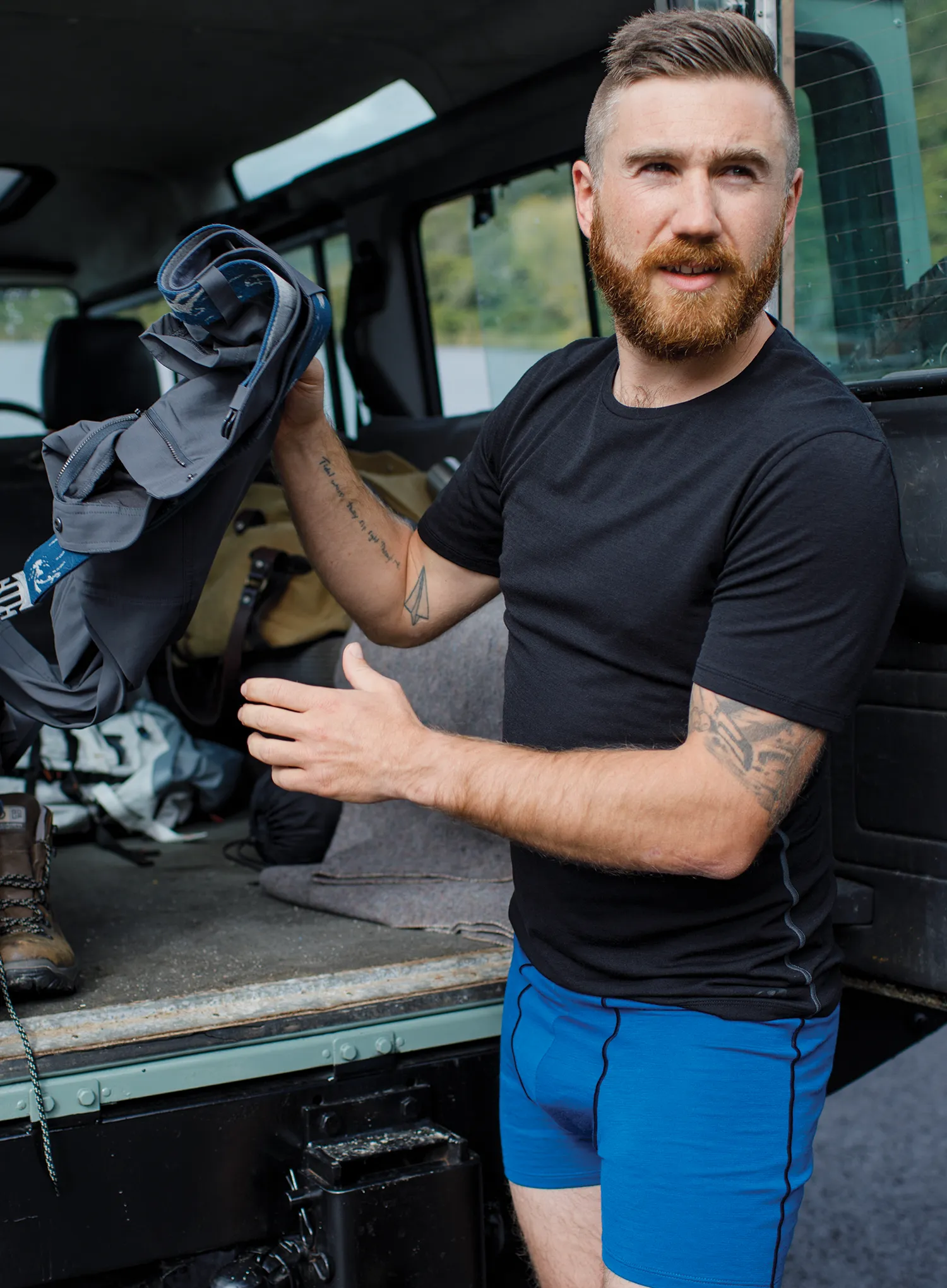 Tričko Icebreaker Anatomica S/S Crewe - blk/monsoon