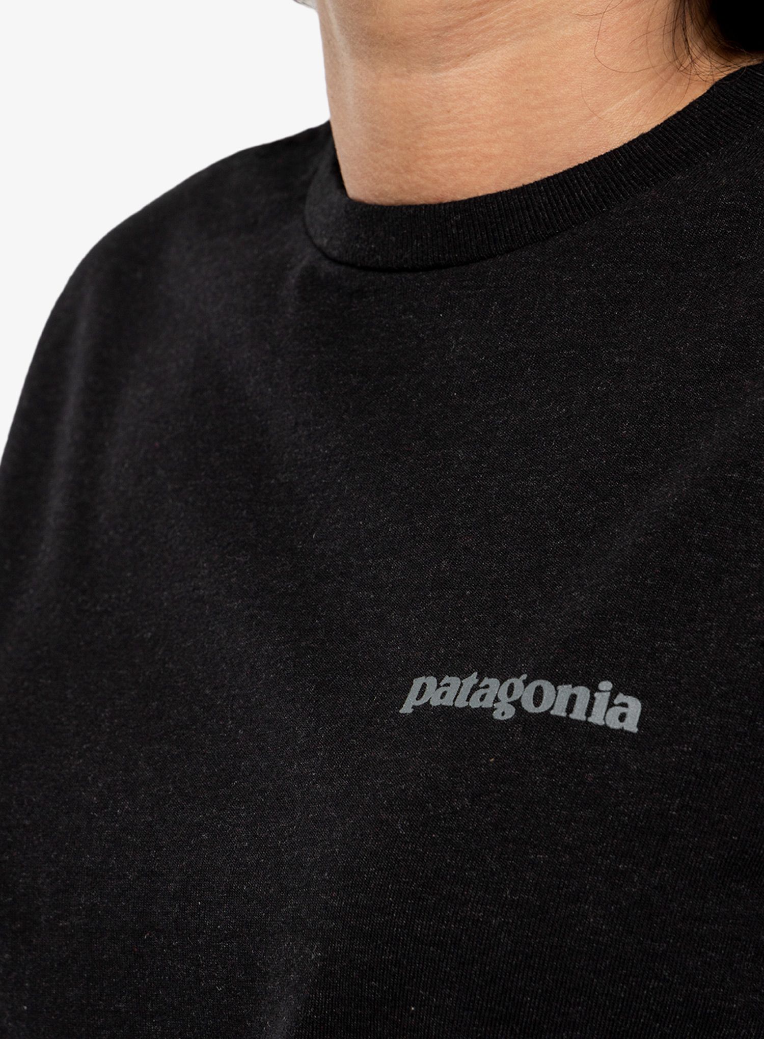 Tričko Patagonia Fitz Roy Icon Responsibili-Tee - ink black