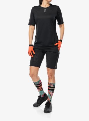 Dámské cyklistické triko Fox Defend SS Jersey - black