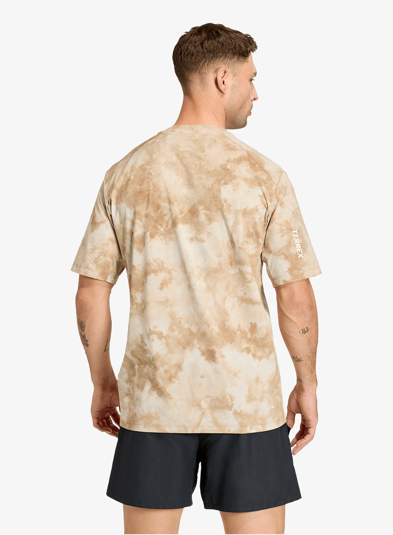 Rychleschnoucí triko adidas TERREX Multi Spray Dye Tee - wonder alumina/cardboard