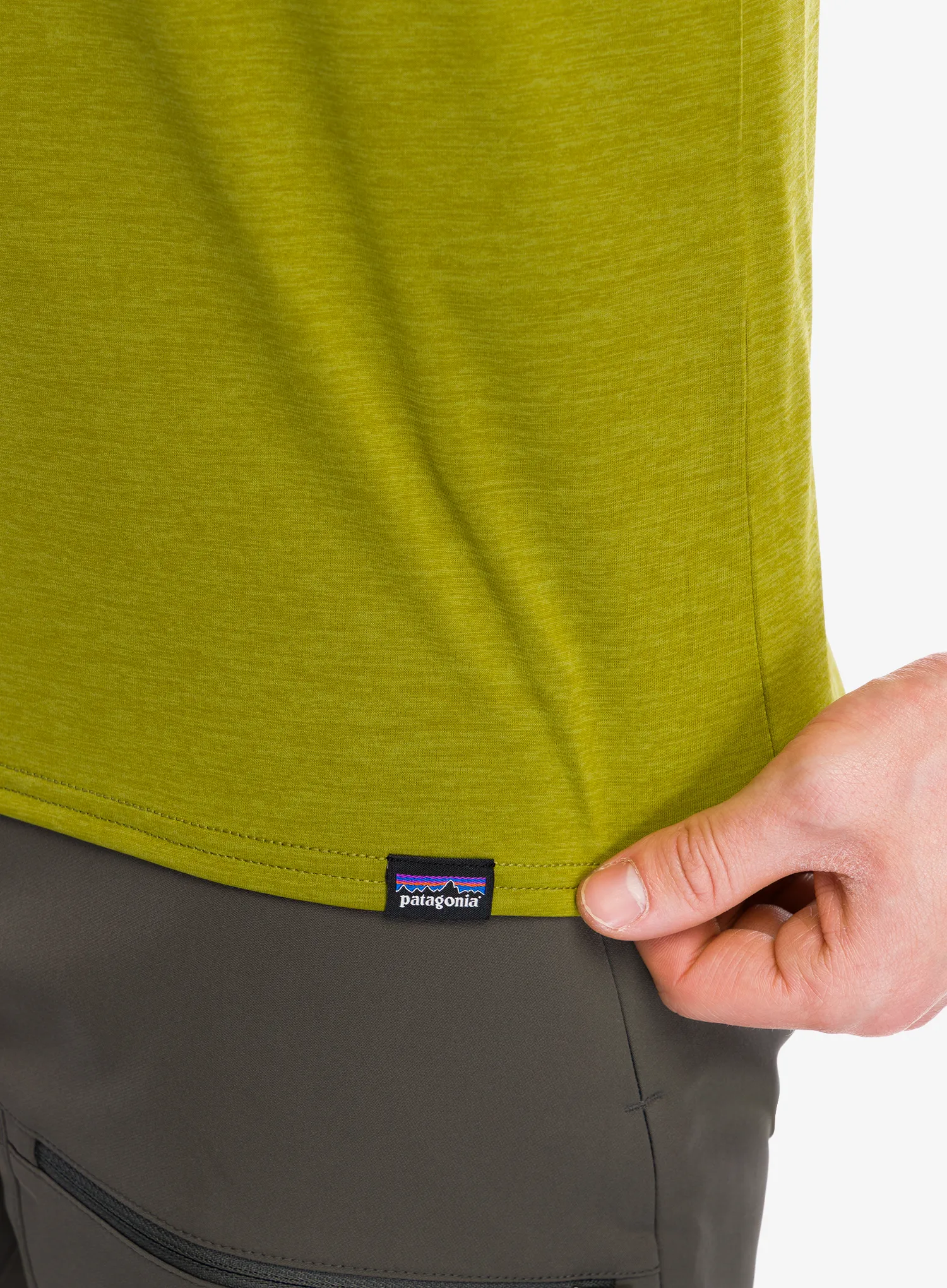 Rychleschnoucí triko Patagonia Cap Cool Daily Graphic Shirt Lands - wind runner/graze green