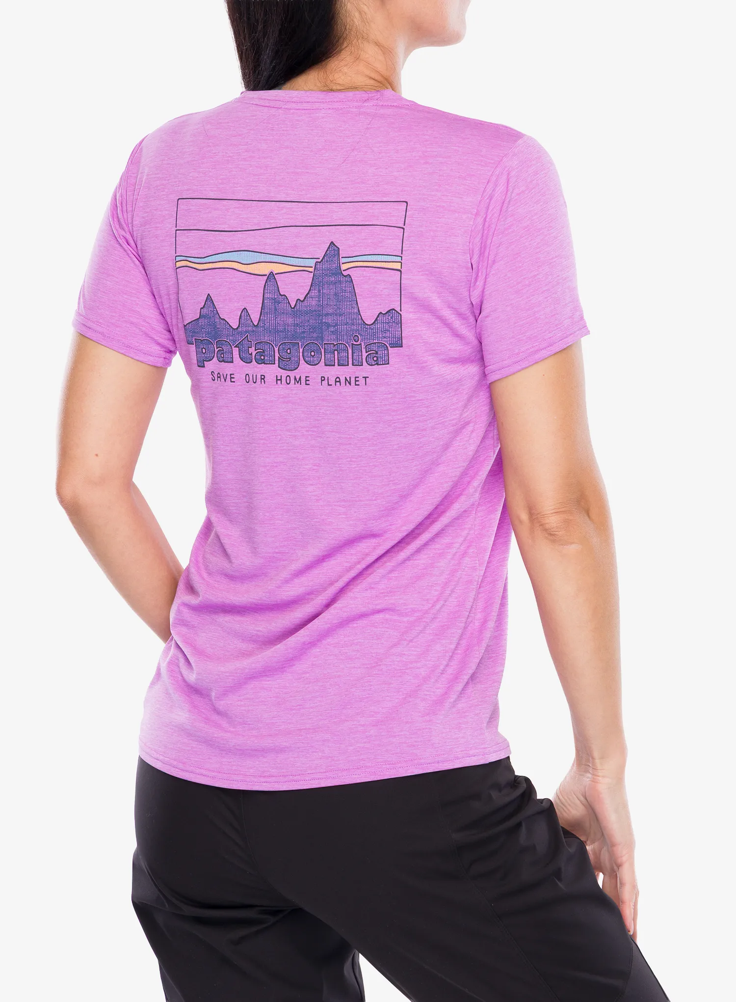 Dámské tričko s potiskem Patagonia Cap Cool Daily Graphic Shirt - 73 skyline/brisk purple x-dye