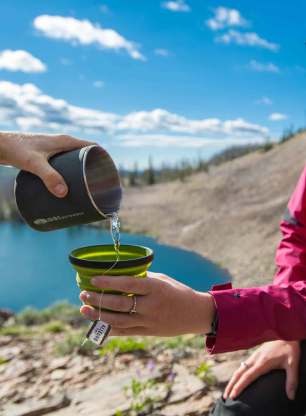 Hrnek GSI Outdoors Escape 17 Fl. Oz. Cup (503 ml) - green