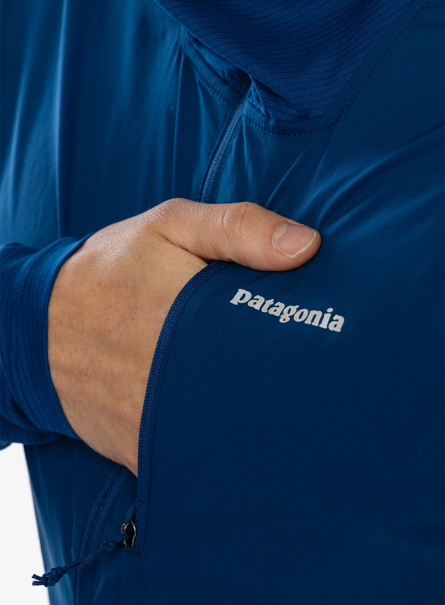 Bunda na běhání Patagonia Airshed Pro Pullover - clement blue