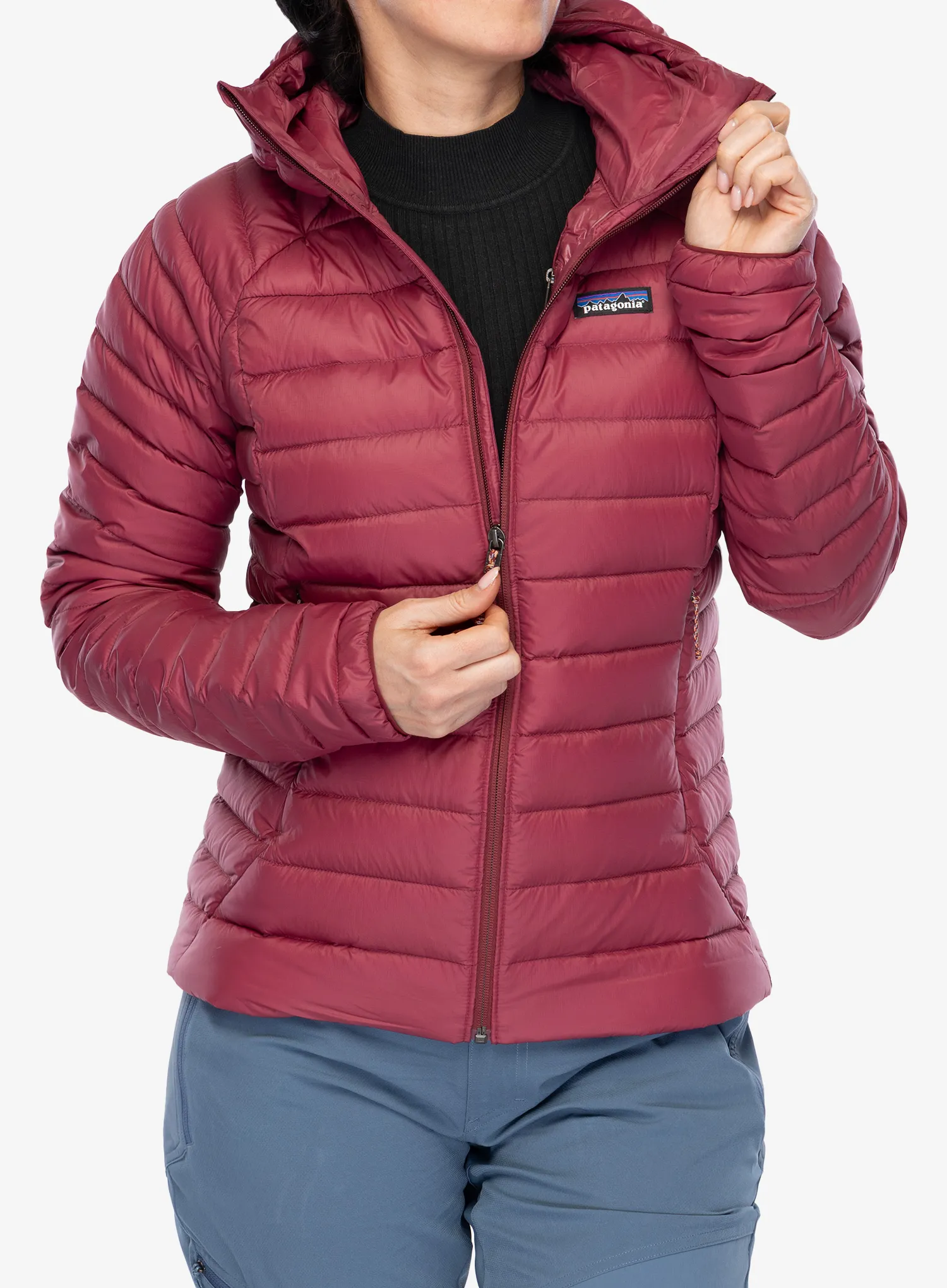 Dámská péřová bunda Patagonia Down Sweater Hoody - marion red