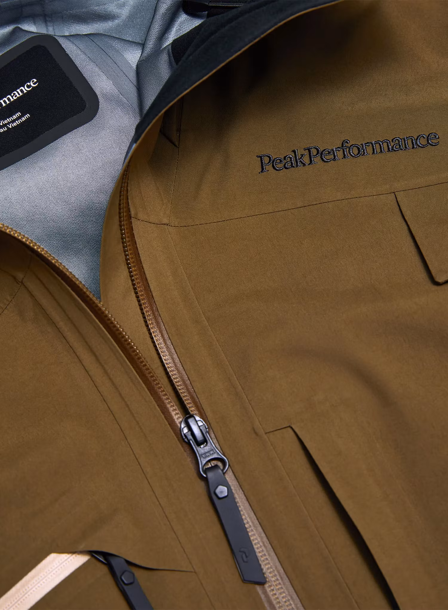 Bunda s membránou Peak Performance Alpine GORE-TEX C-Knit 3L Shell Jacket - meadow moss