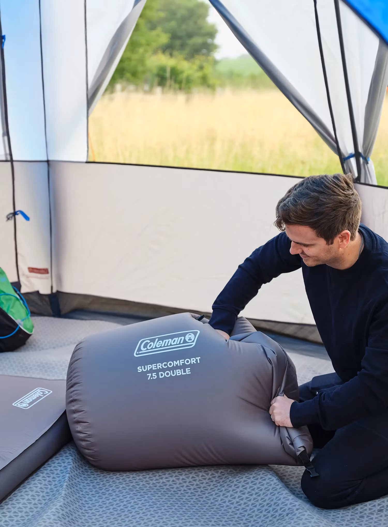 Samonafukovací karimatka Coleman Supercomfort 7.5 Double 