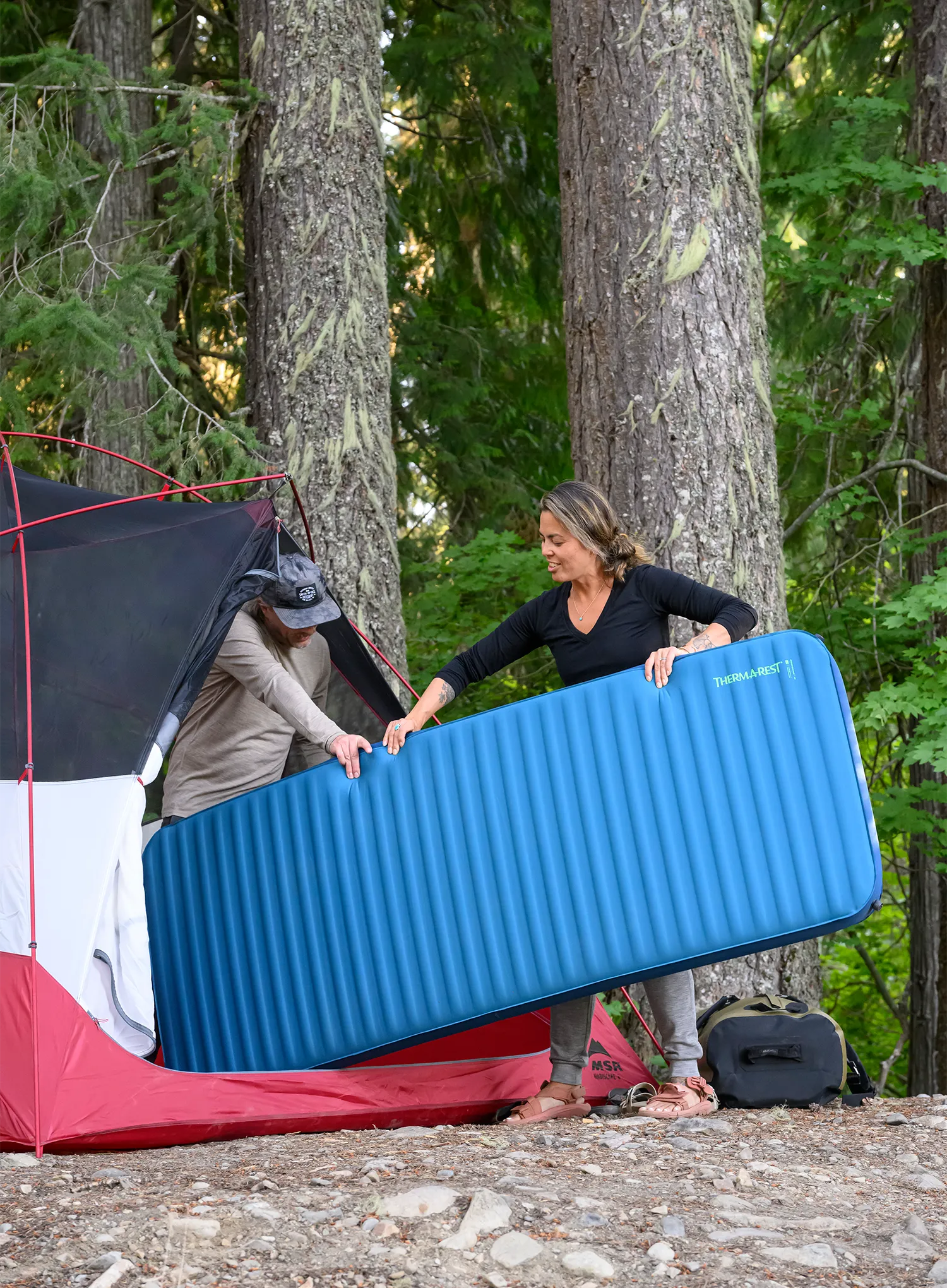 Samonafukovací karimatka Therm a Rest MondoKing 3D L - marine blue