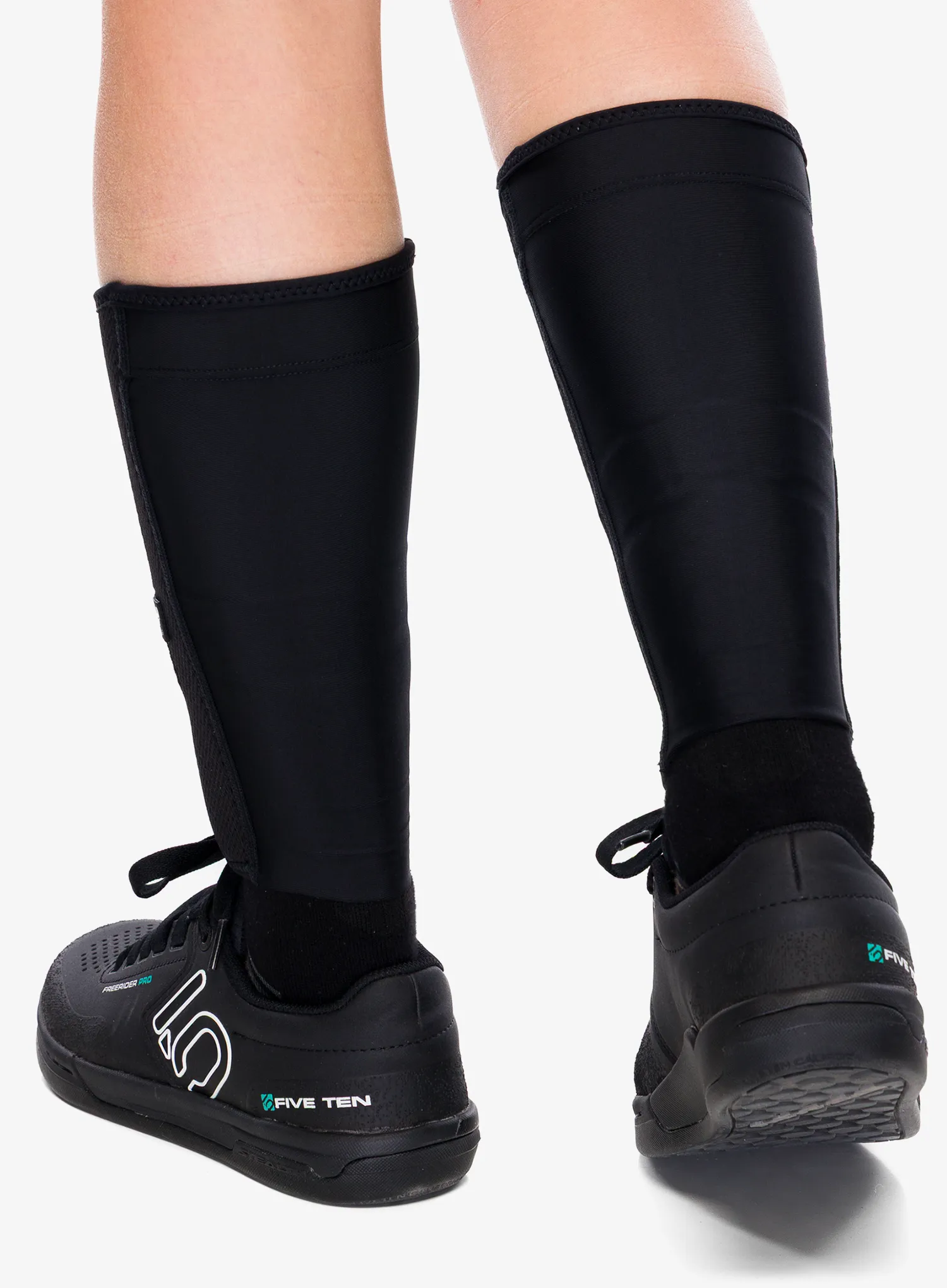 Chrániče na kolo Sweet Protection Shin Guards Light - black