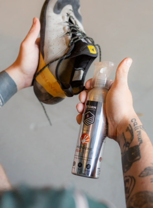 Odstraňovač pachu Storm OdorCrunch Spray 500 ml