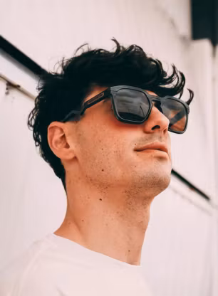 Sluneční brýle Oakley HSTN SQ - grey smoke/prizm bronze