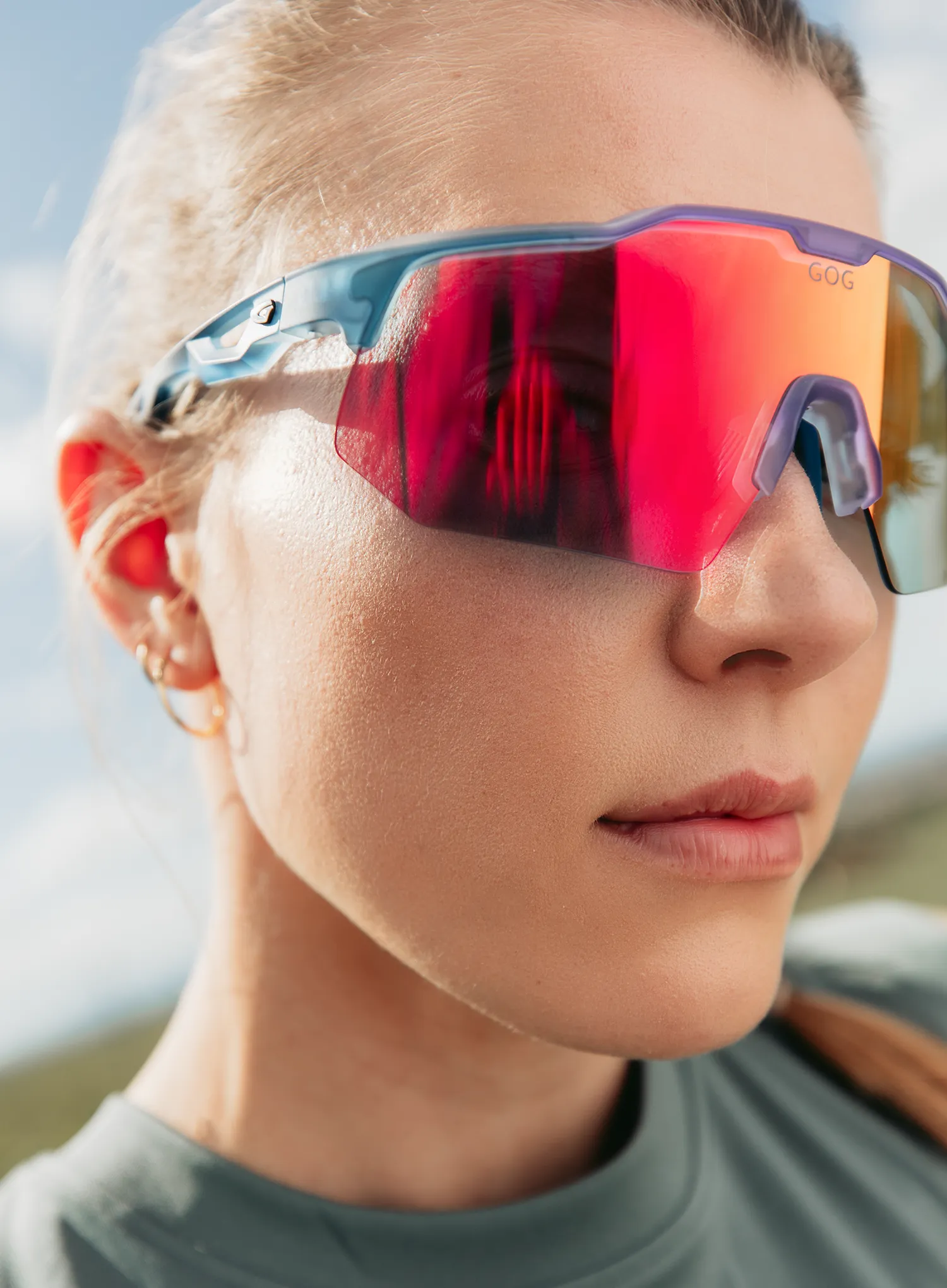 Fotochromatické brýle na kolo GOG Loki - matt cristal blue/red