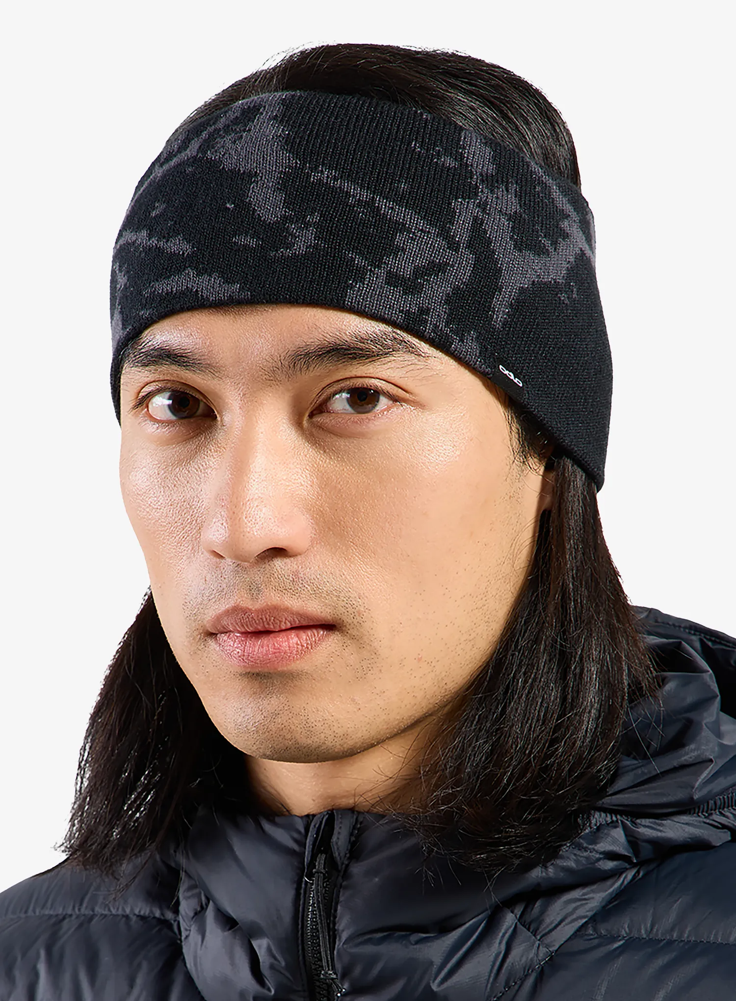 OdloEssentialReversibleHeadband_black_fw26_7617977440444_159.webp