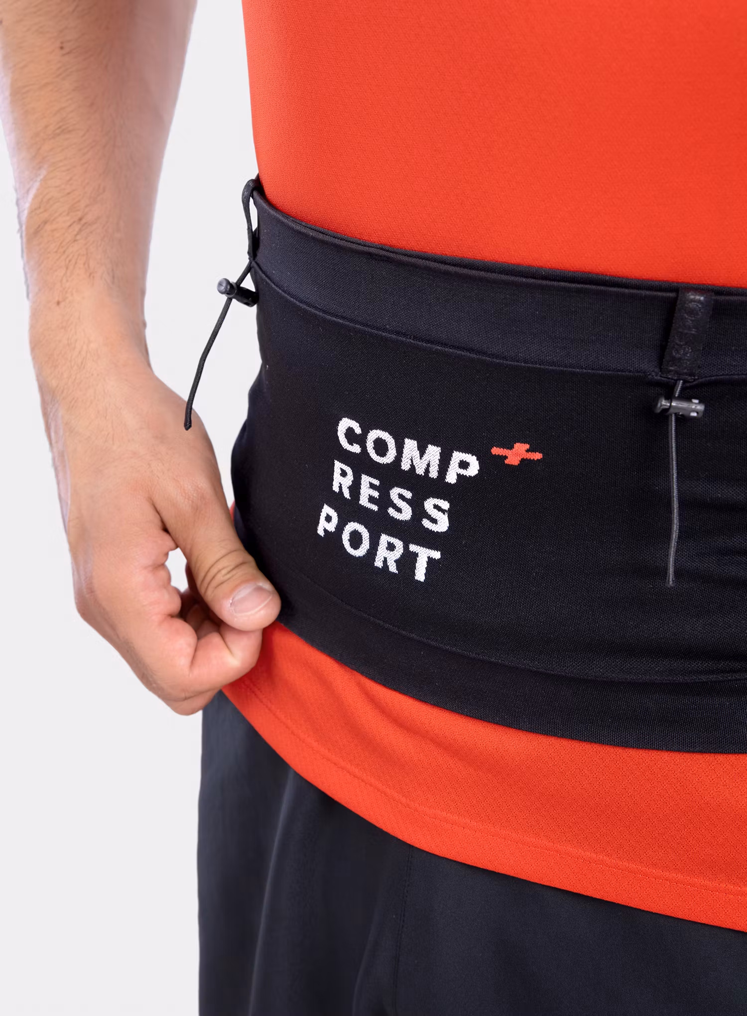 Běžecký opasek Compressport Free Belt Pro - black/black