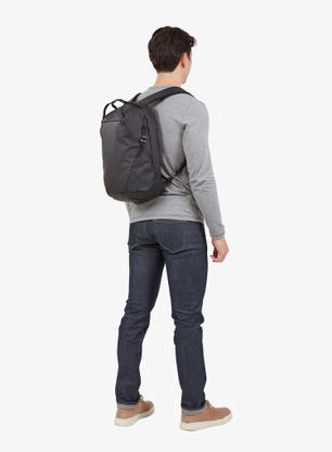 Batoh proti krádeži Thule Tact Backpack 16 L - black