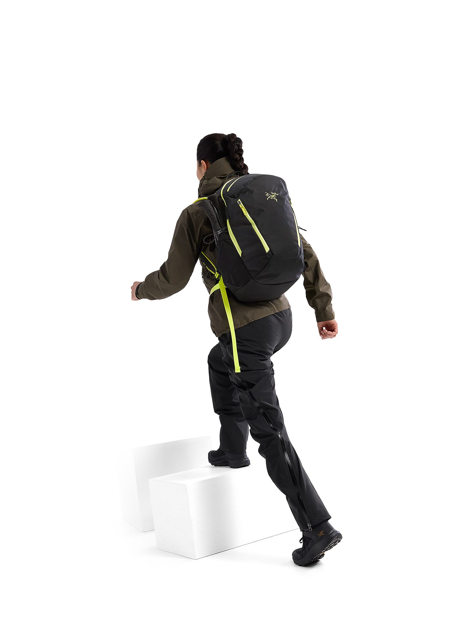 Batoh Arcteryx Mantis 26 Backpack - black/euphoria Batoh Arcteryx Mantis 26 Backpack - black/euphoria