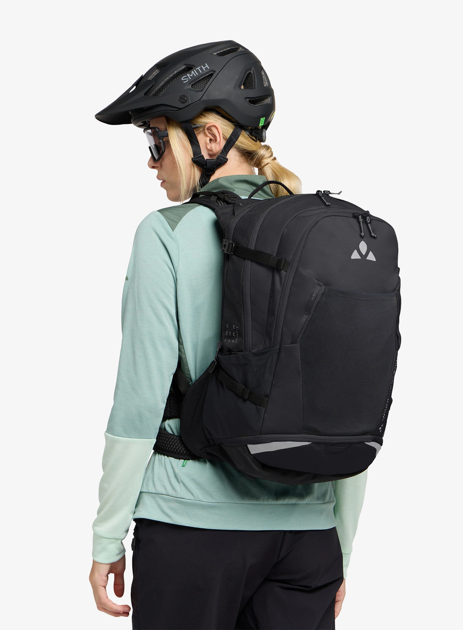 Dámský batoh Vaude Bike Alpin 23+5 - black