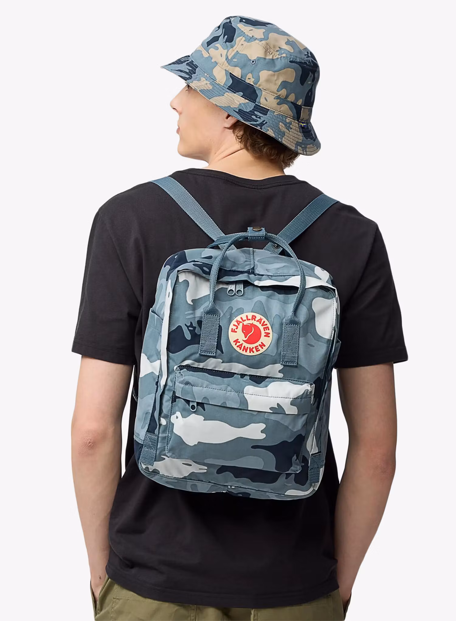 Městský batoh Fjallraven Kanken Graphics - nimbus blue/hidden animals