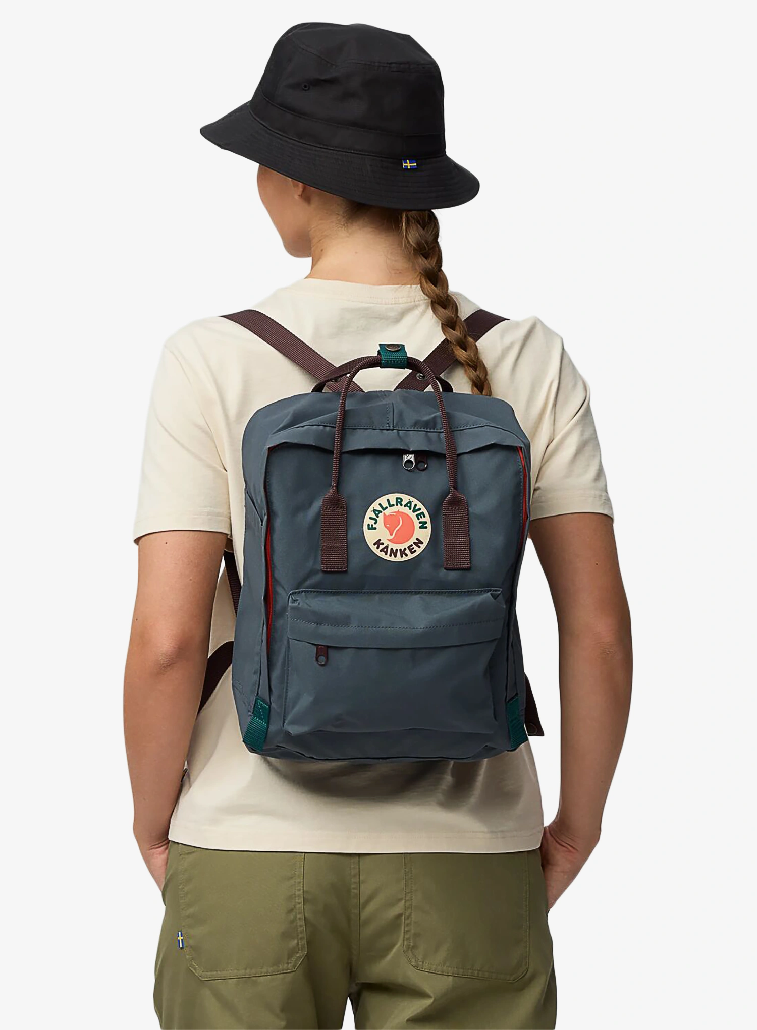 Městský batoh Fjallraven Kanken Koncept - graphite/blackberry