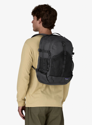 Městský batoh Patagonia Refugio Day Pack 30L - black