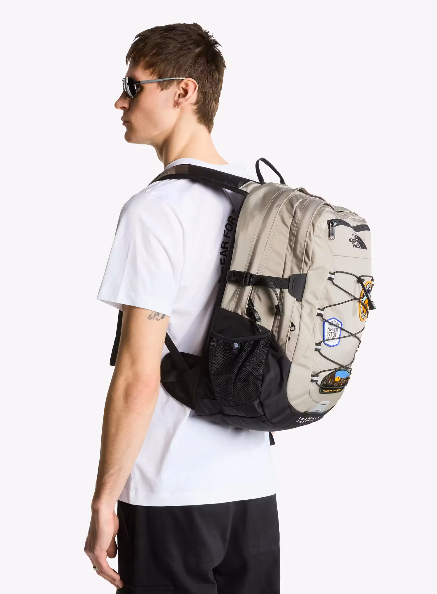 Městský batoh The North Face Borealis Classic Patch - stone slab/tnf black
