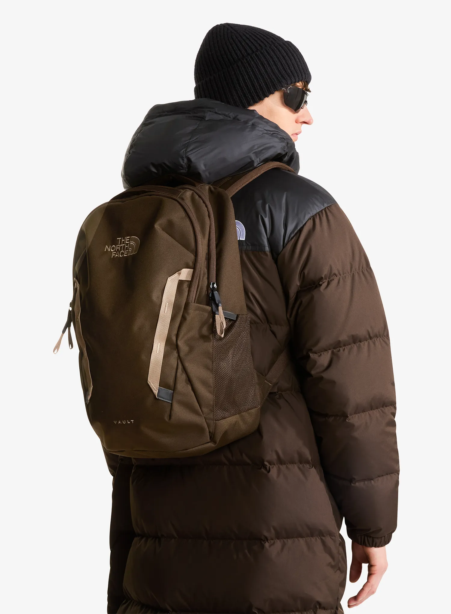 Městský batoh The North Face Vault - dark chestnut/garnet