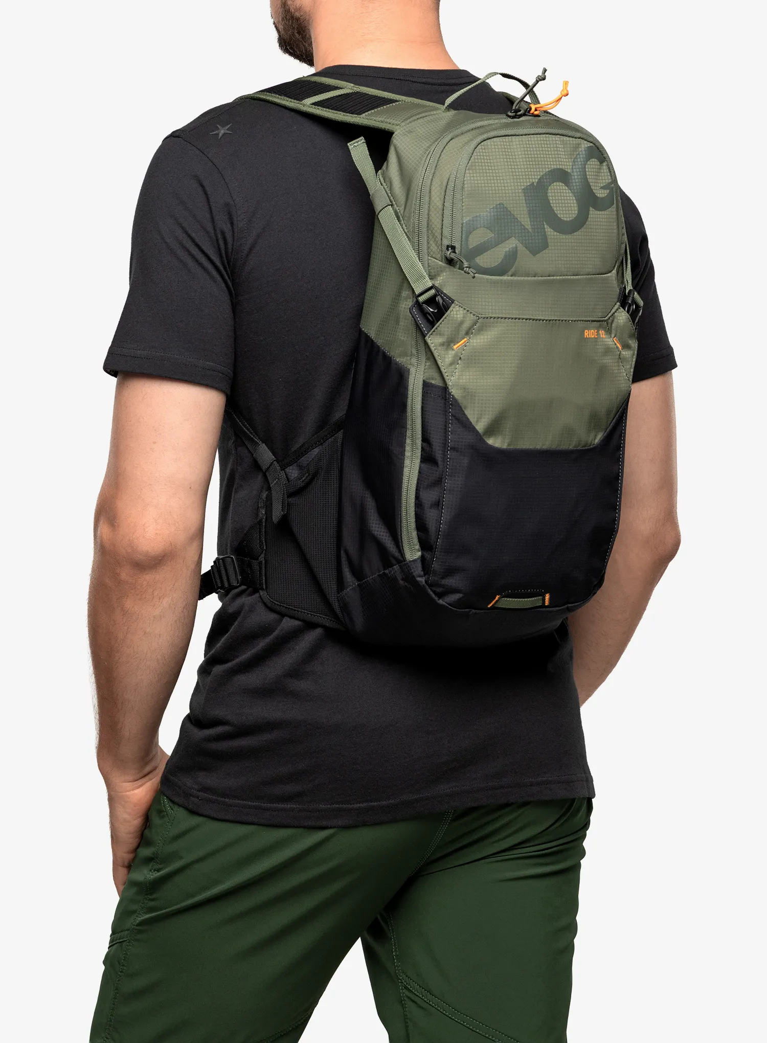 Batoh na kolo Evoc Ride 12 - dark olive/black