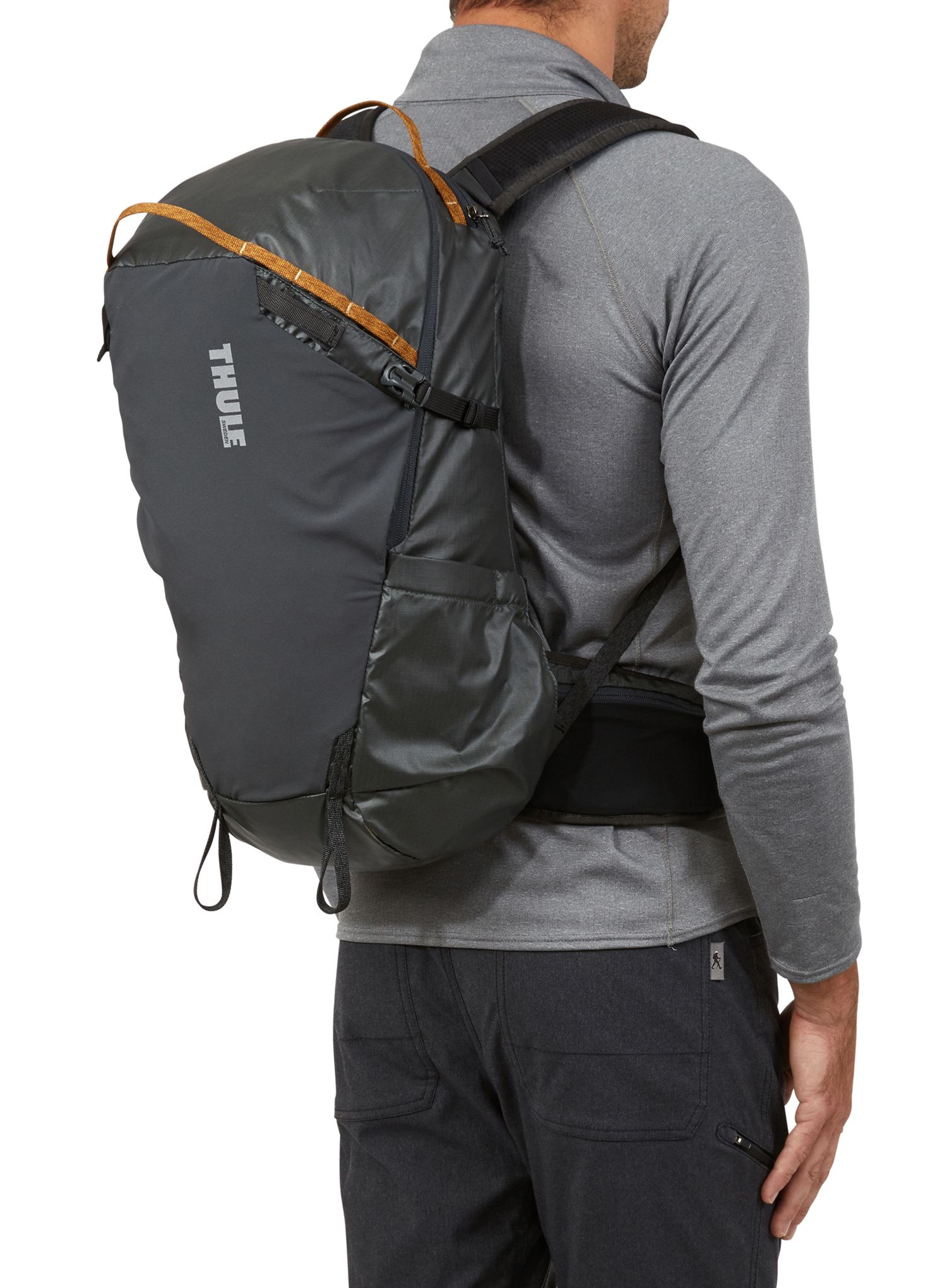 Turistický batoh Thule Stir 25 L - obsidian