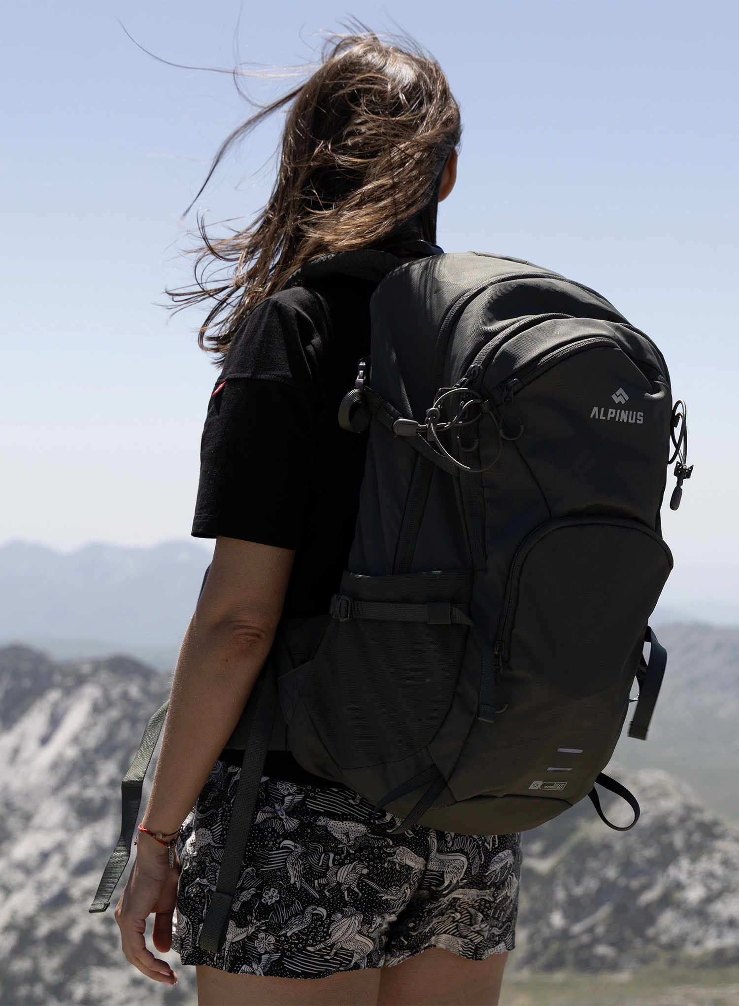 Turistický batoh Alpinus Ornak 30 - sage