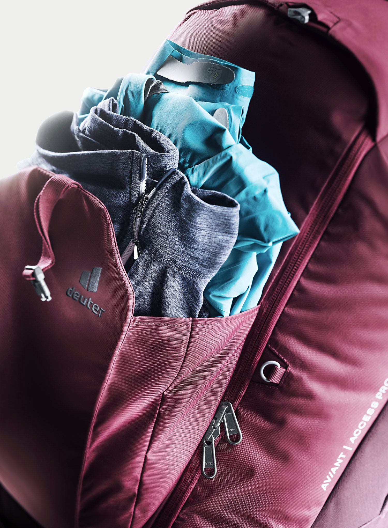 Dámský cestovní batoh Deuter Aviant Access Pro 65 SL - maron/aubergine