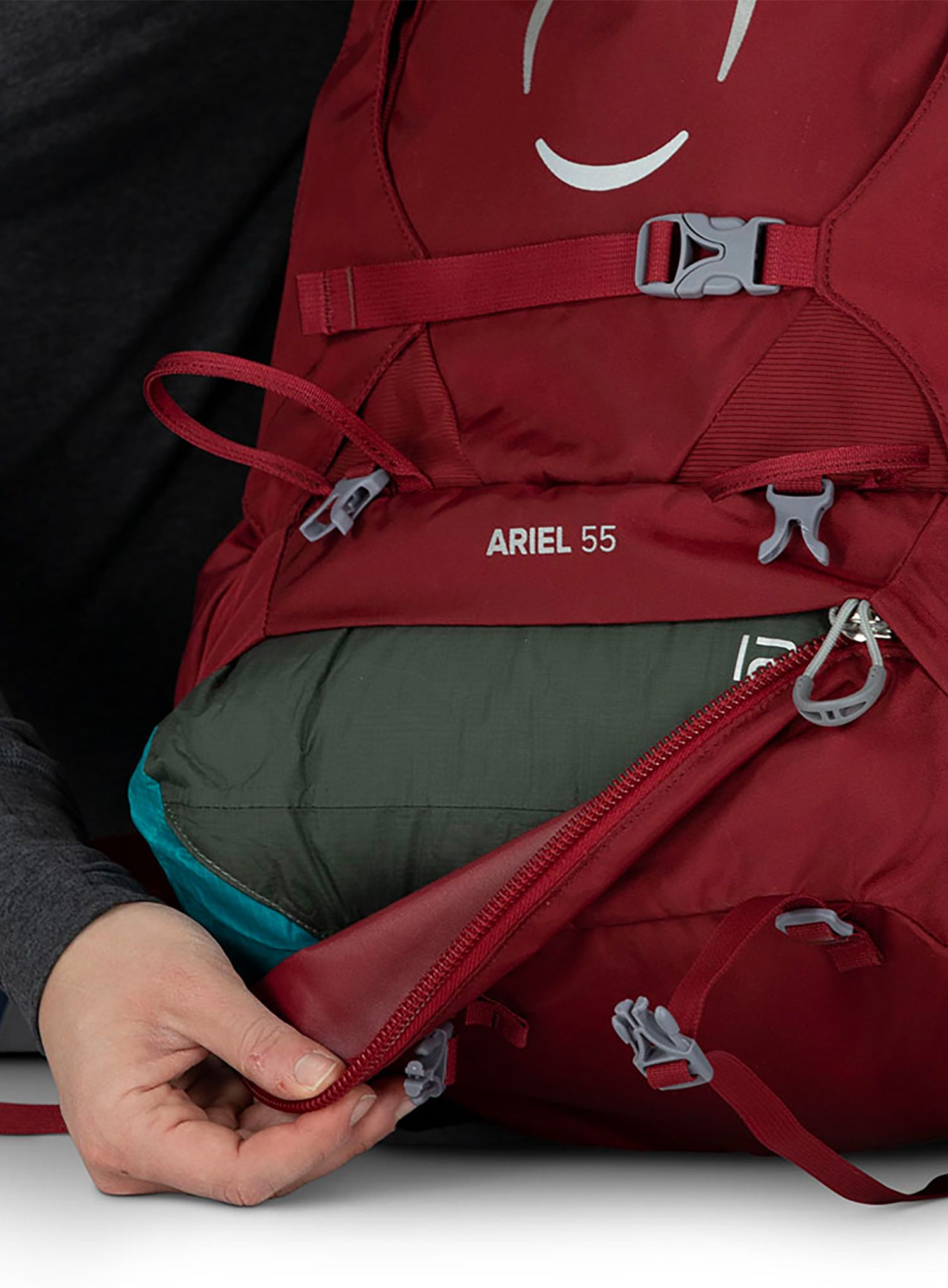 Dámský trekový batoh Osprey Ariel 55 - claret red