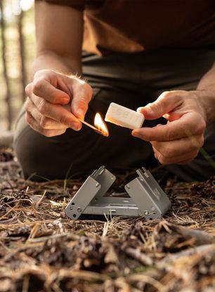 Turistický vařič Esbit Pocket Stove w/Windshield 2 x 27g